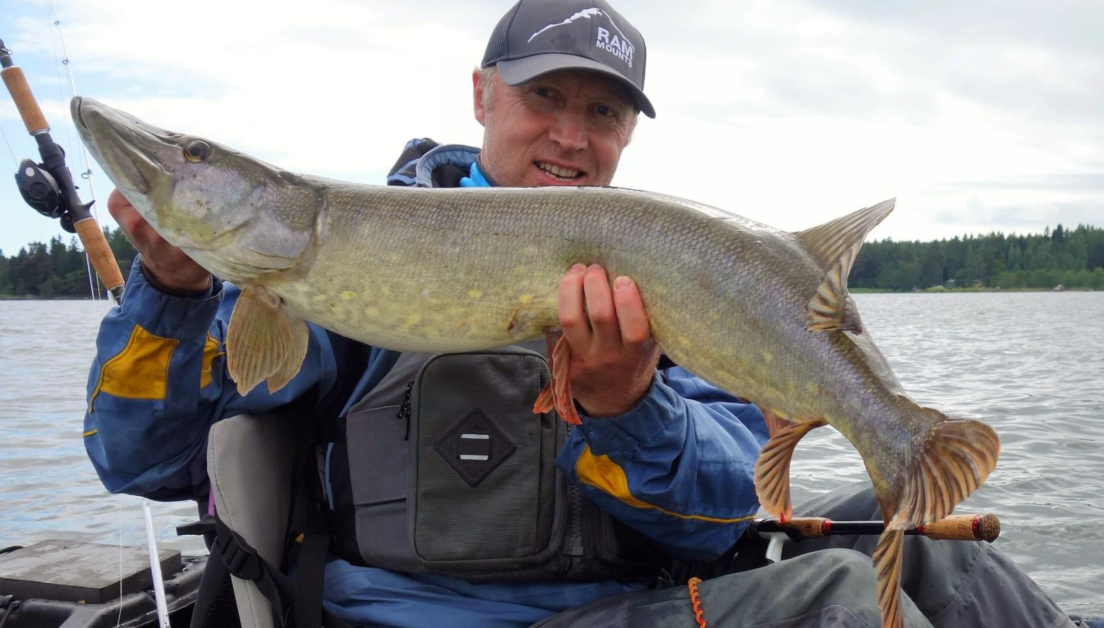 трофейная щука