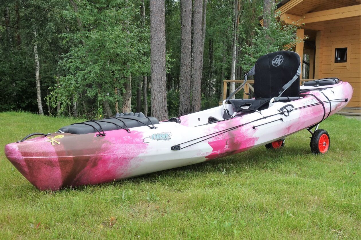 Погрузка рыболовного каяка